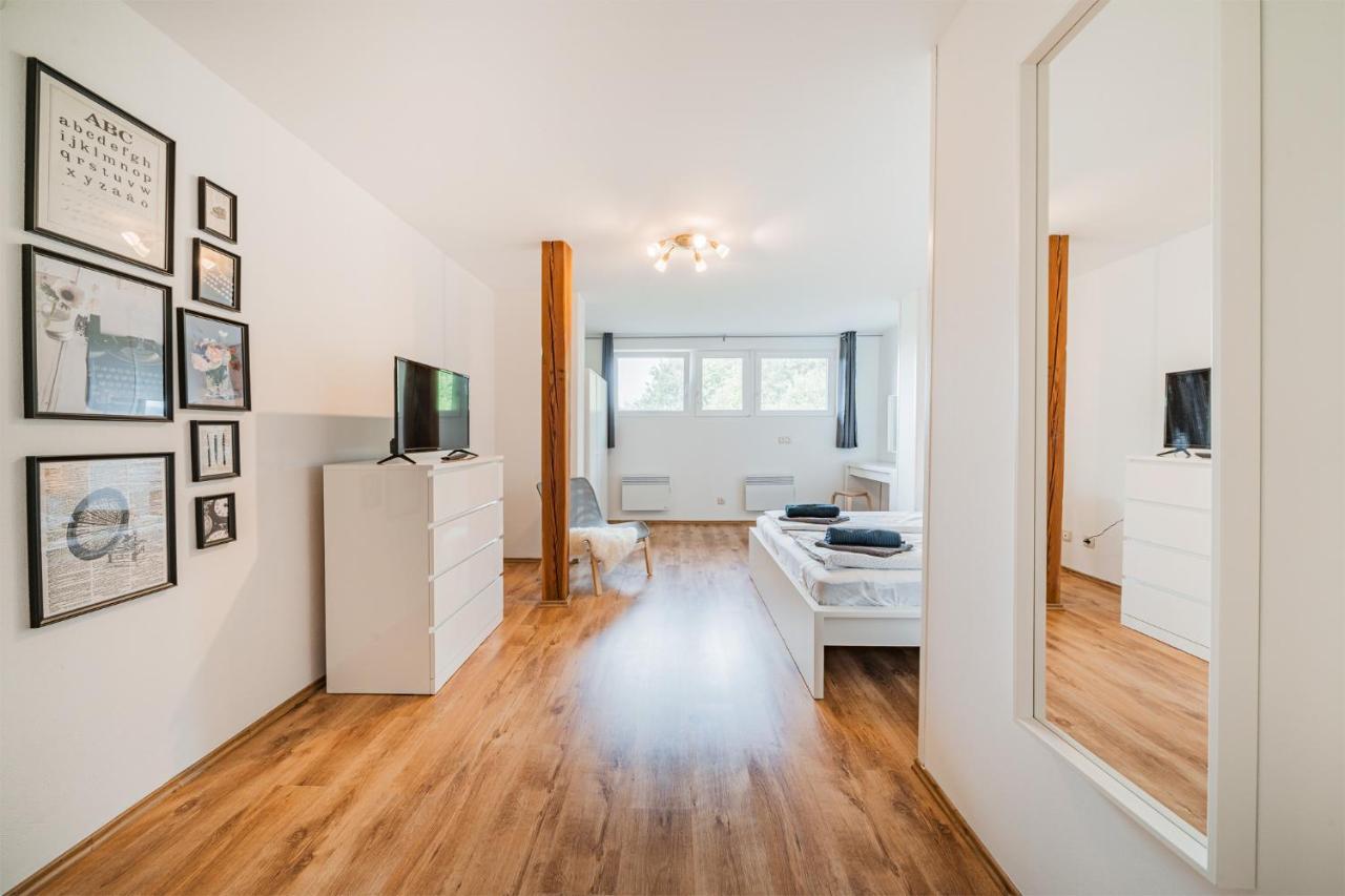 Panorama-Apartments In Unmittelbarer See-Nahe Schiefling am See Exterior photo